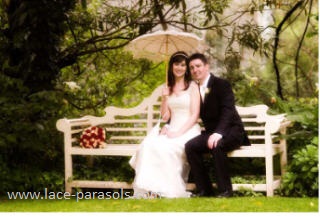 Bridal parasol in white